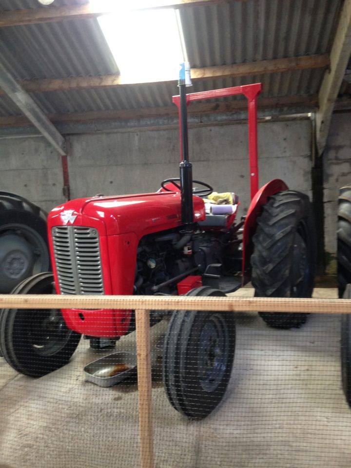 lakeland maze - red tractor